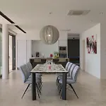 Minimal Nyaraló