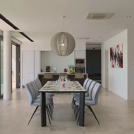 Minimal Holiday home